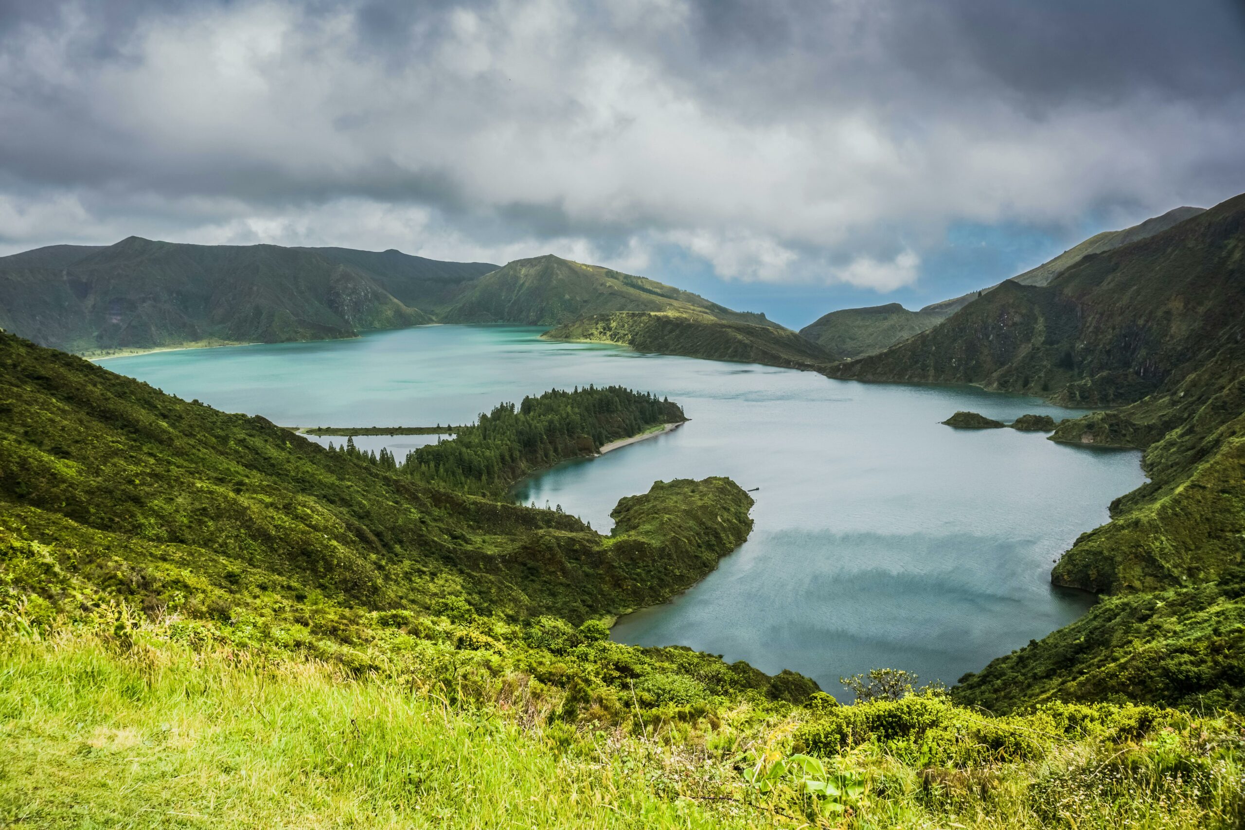 San Miguel en Verano: La Isla Verde de las Azores, un Paraíso Natural