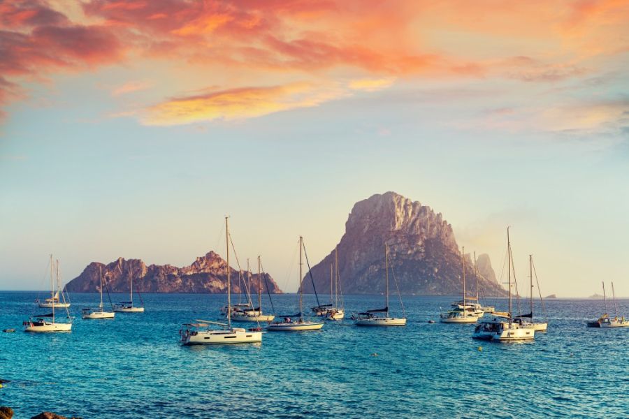 Ibiza 8 días de sol, Primavera y Verano 2025